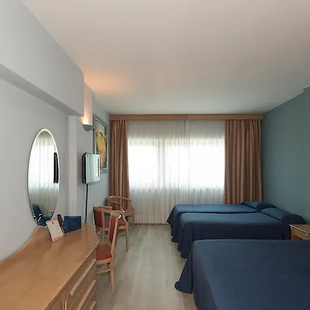 Grand Continental Hotel 4*