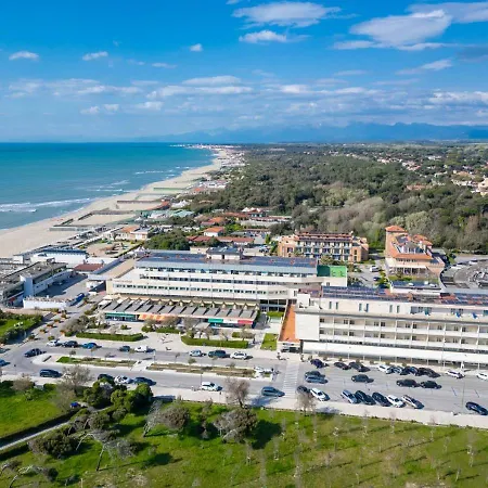 Hotel Grand Continental 4*