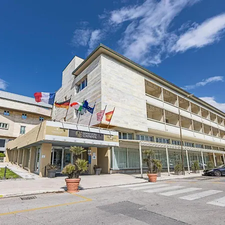 Grand Continental Hotel 4*