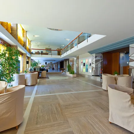 Grand Continental Hotel