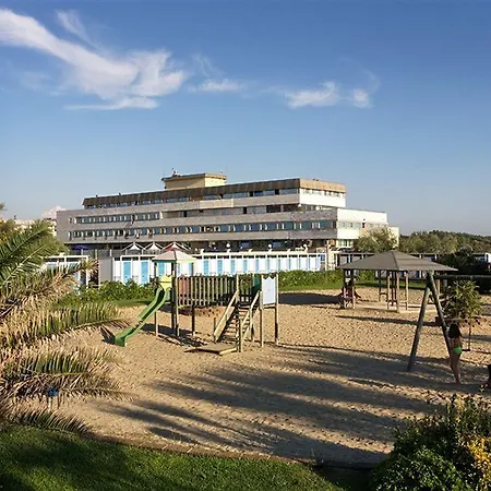 Grand Continental Hotel