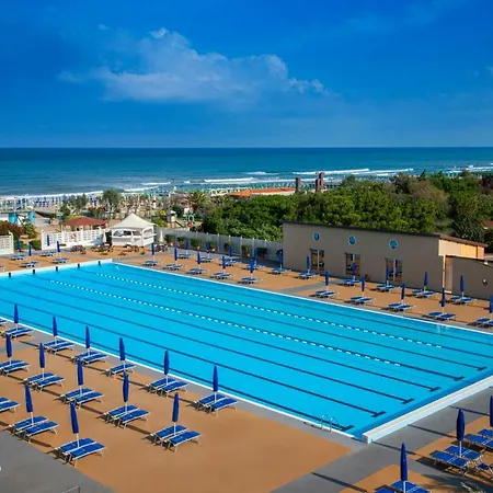 Grand Continental Szálloda Tirrenia