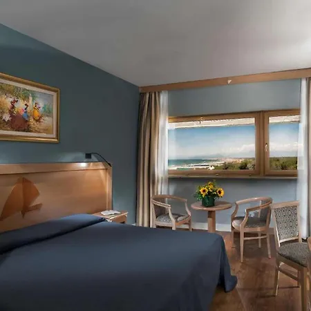 Hotel Grand Continental Tirrenia
