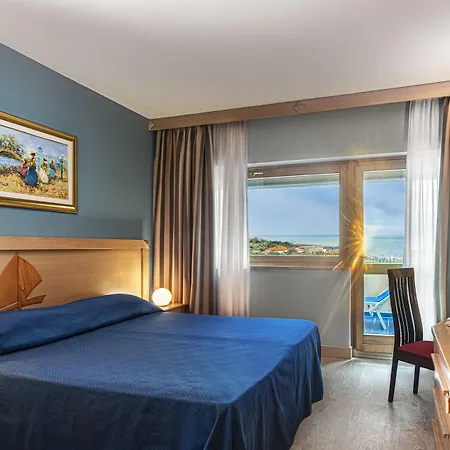 Grand Continental 4*