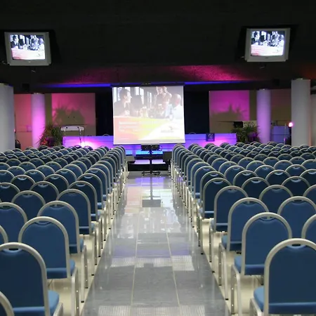 Hotel Grand Continental 4*